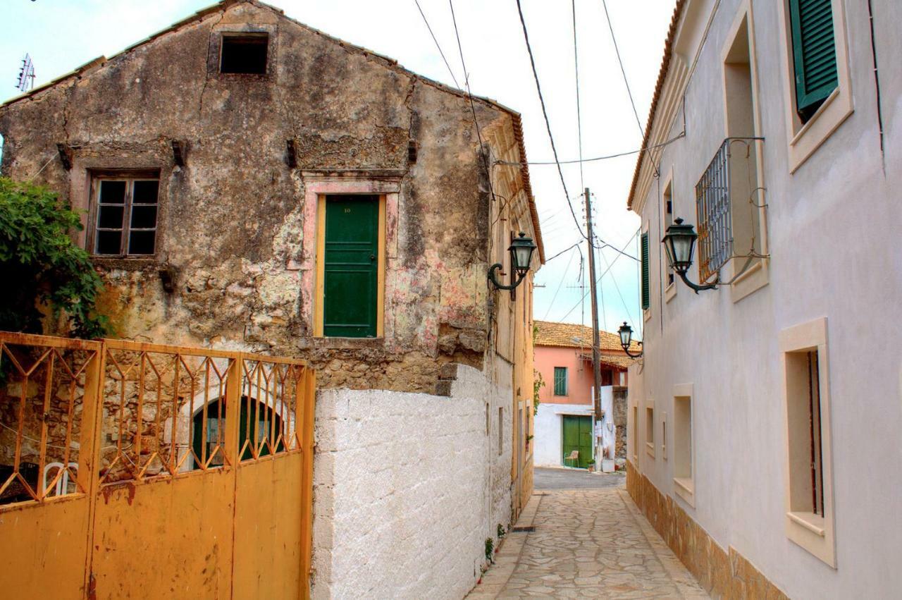 Country Traditional House In Corfu Village, Greece Sinarádes Dış mekan fotoğraf